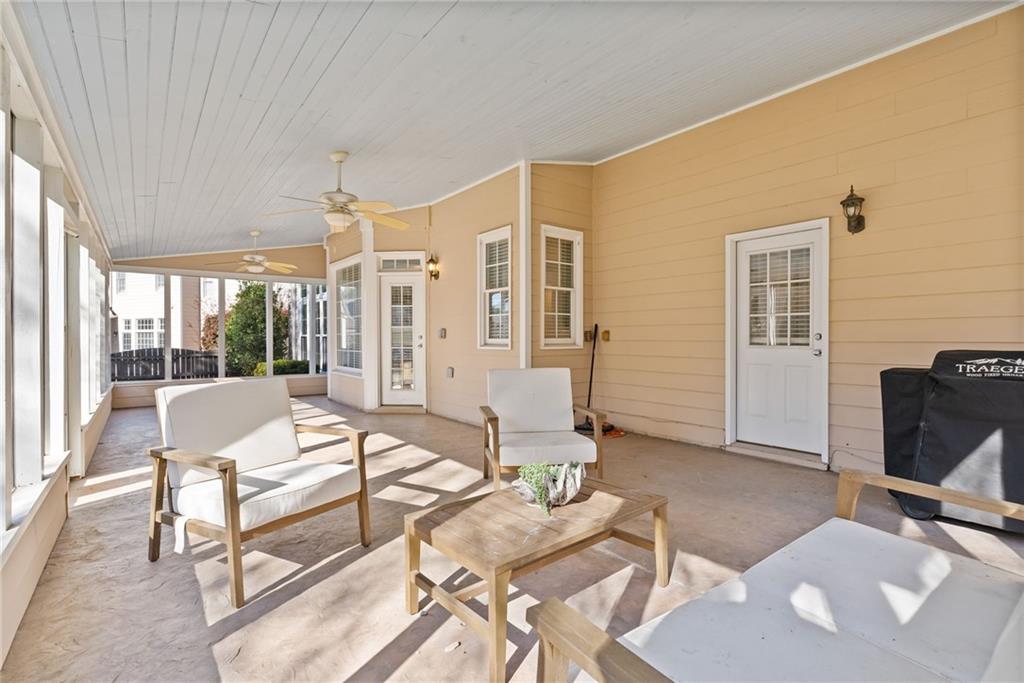 2613 Lakefield Court.