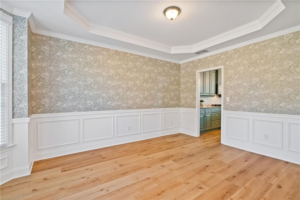 2613 Lakefield Court.