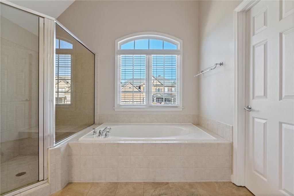 2613 Lakefield Court.