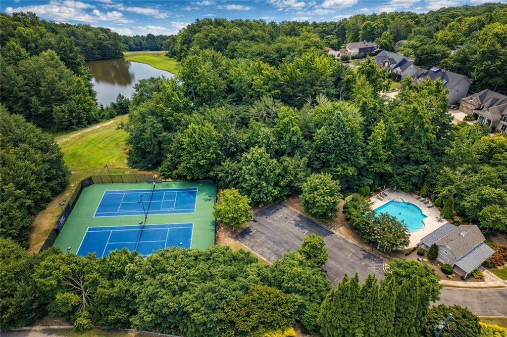 2613 Lakefield Court.