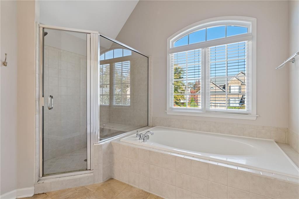 2613 Lakefield Court.