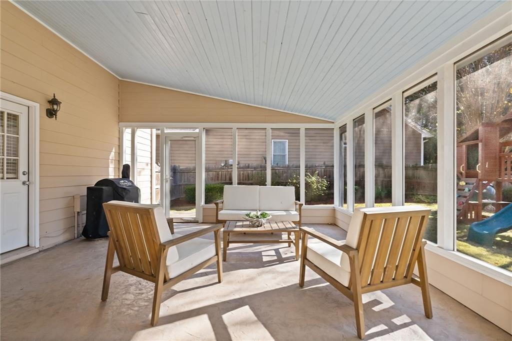 2613 Lakefield Court.