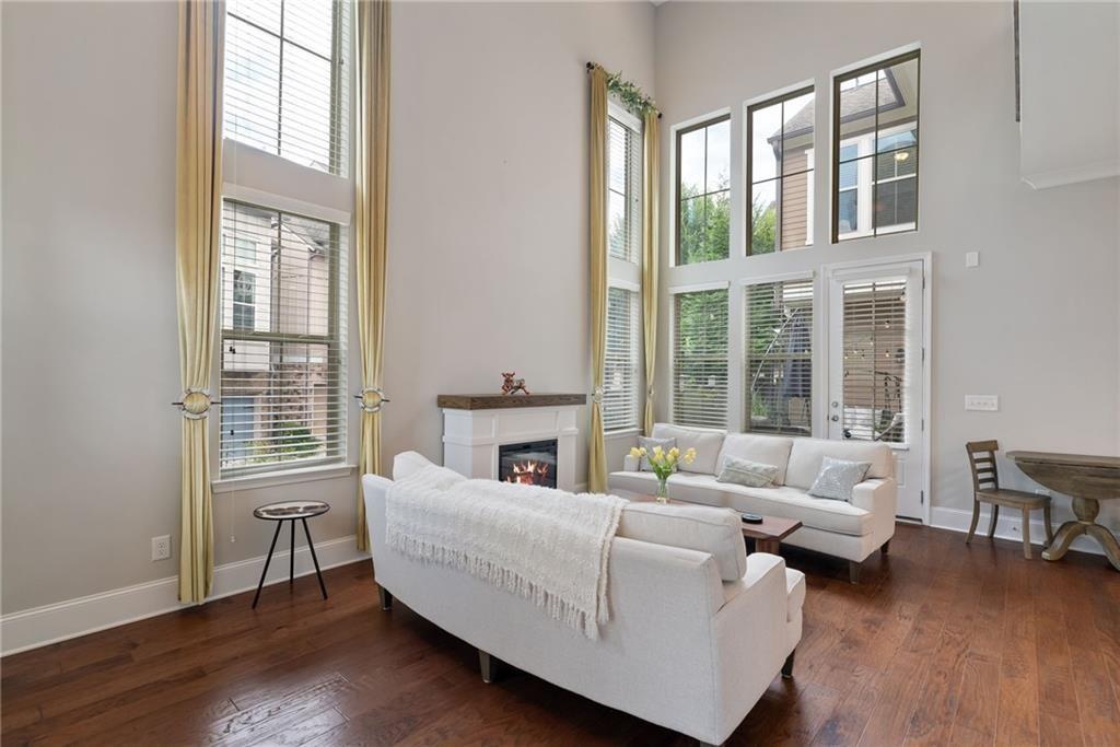 332 Symphony Way. SE