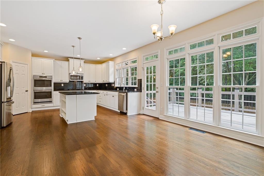 1211 Bonshaw Trail