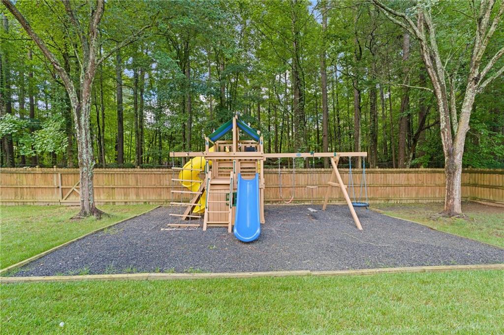 1211 Bonshaw Trail