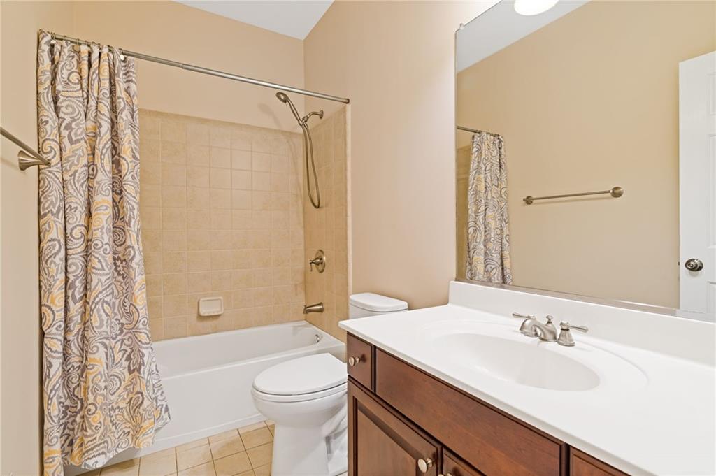 1211 Bonshaw Trail