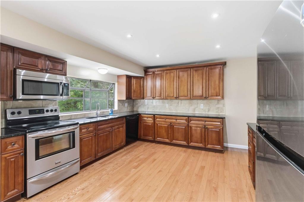 3279 Guynelle Drive