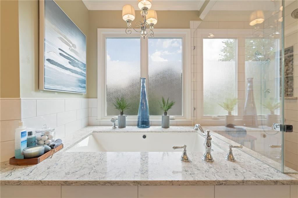 1259 Bonshaw Trail