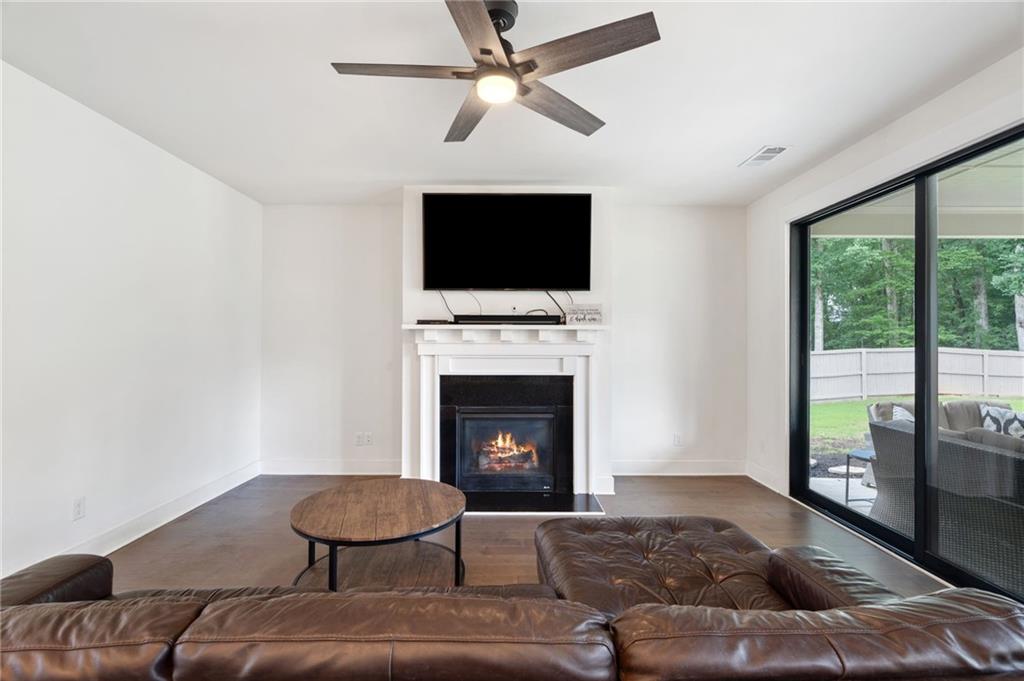 2453 Oxenwood Drive SW