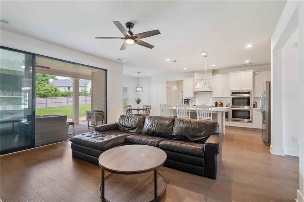 2453 Oxenwood Drive SW