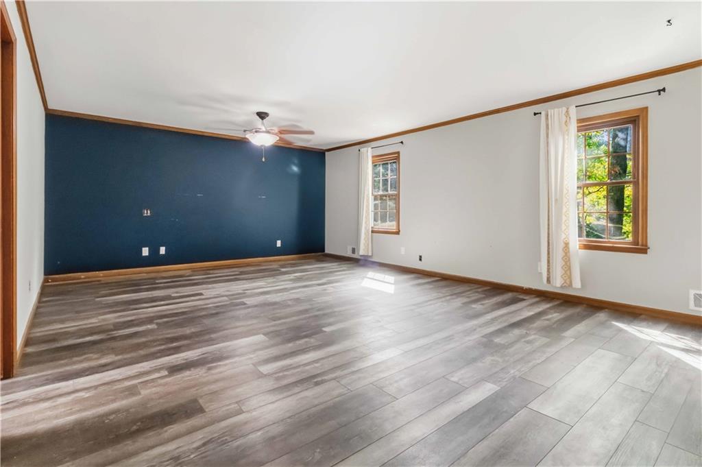 1367 Lansdowne Court SW