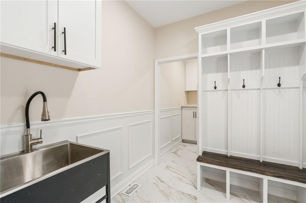 2672 Lakefield Pass