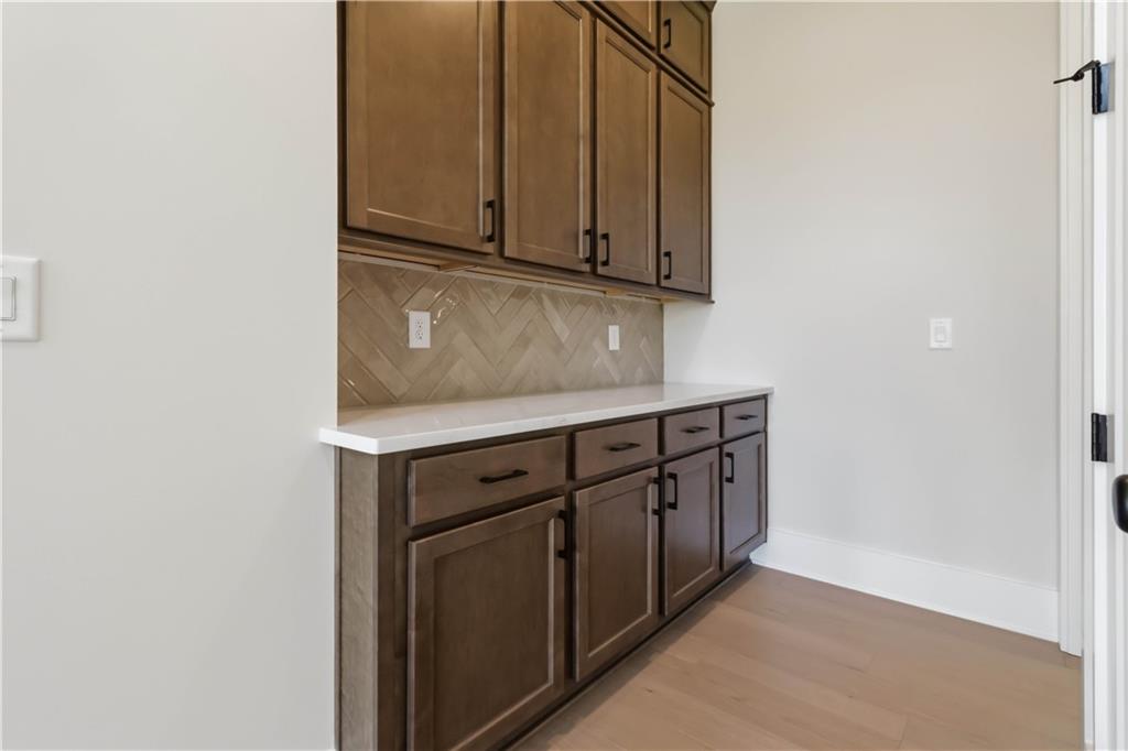 3090 Waterfront Circle