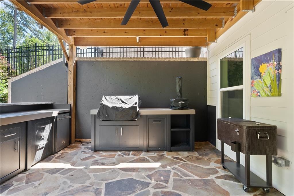 318 Carriage Glen Lane