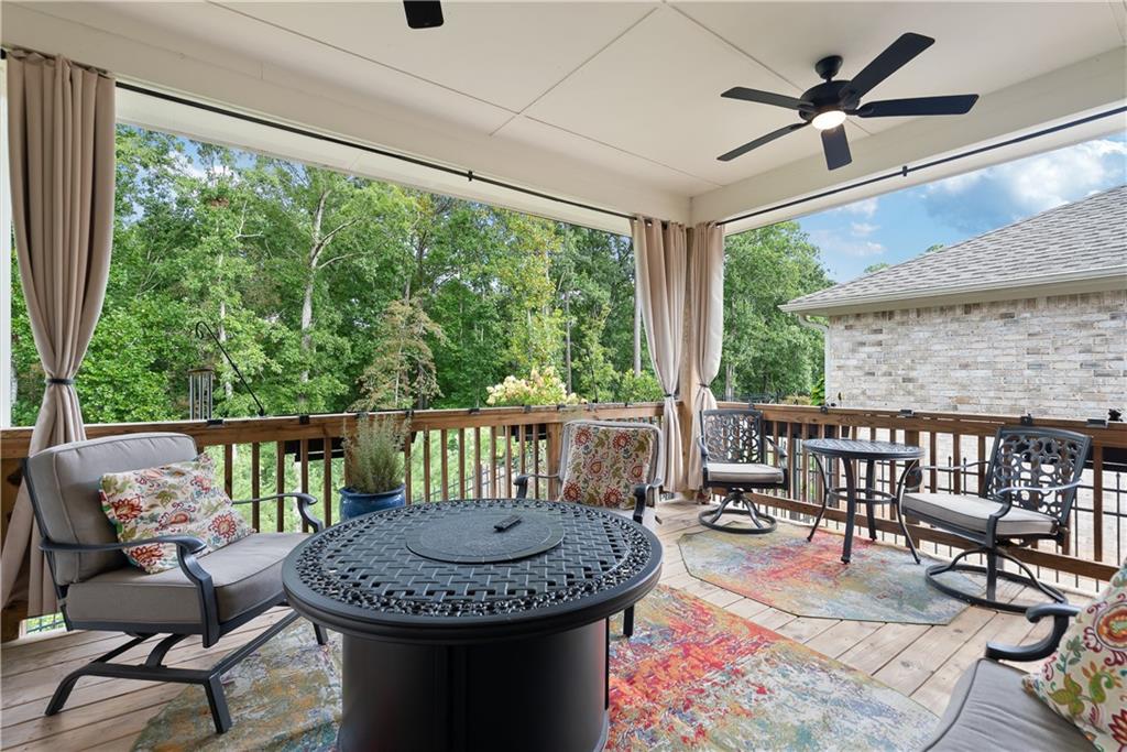 318 Carriage Glen Lane