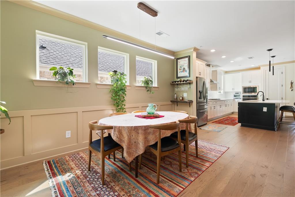 318 Carriage Glen Lane