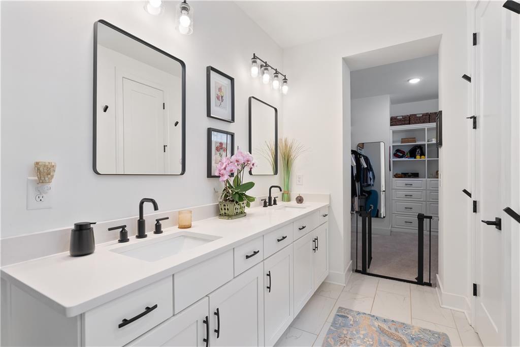 318 Carriage Glen Lane