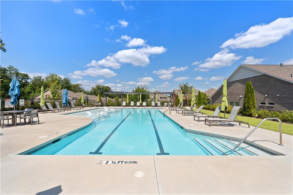 318 Carriage Glen Lane