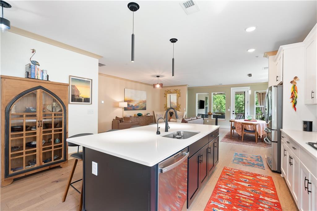 318 Carriage Glen Lane