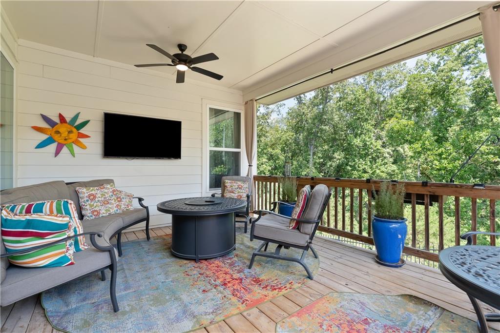 318 Carriage Glen Lane