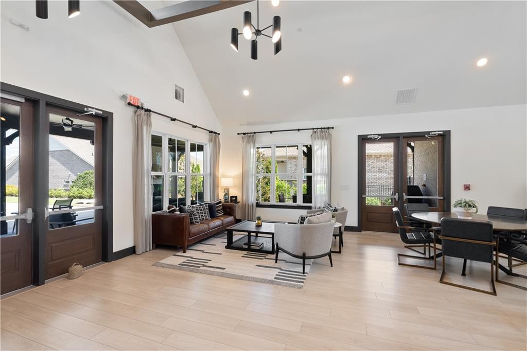 318 Carriage Glen Lane