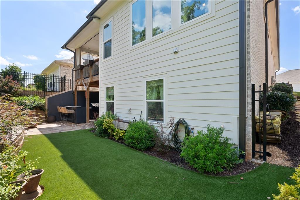318 Carriage Glen Lane