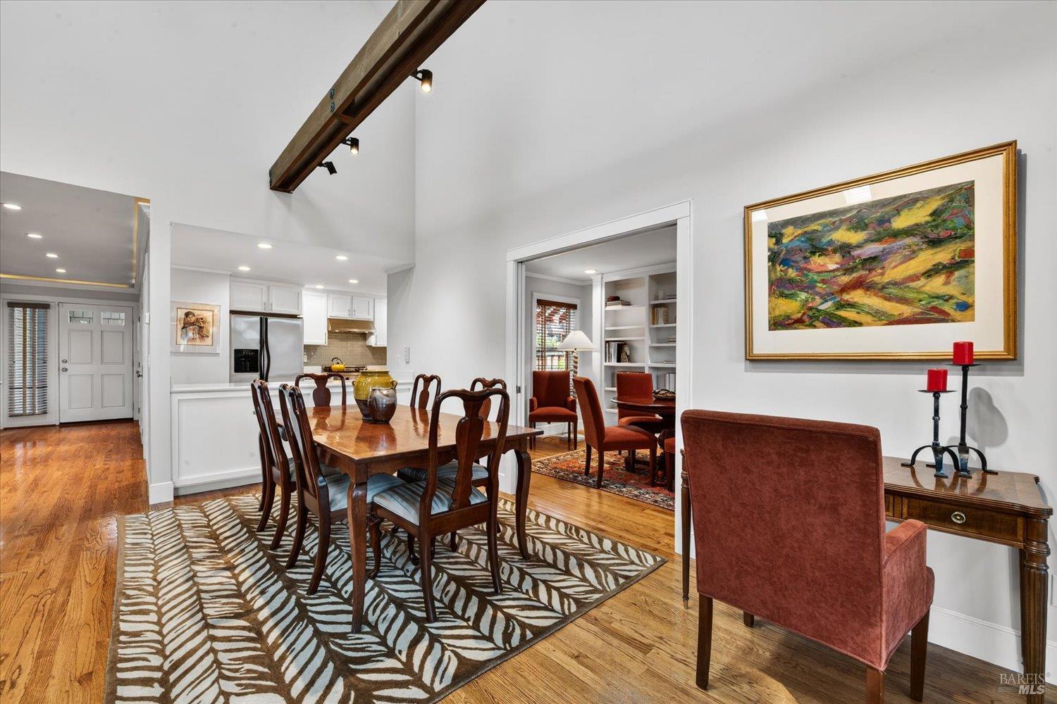 1866 Oak Circle