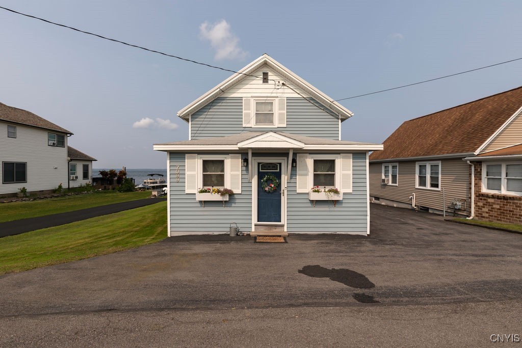 7099 Lakeshore Road