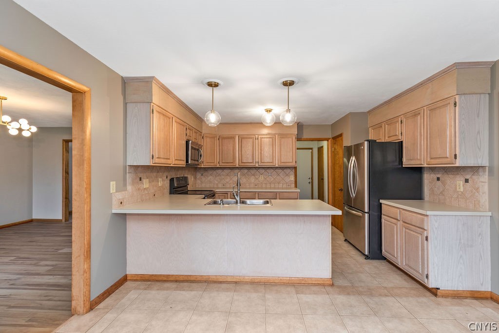 3293 Greenleafe Drive