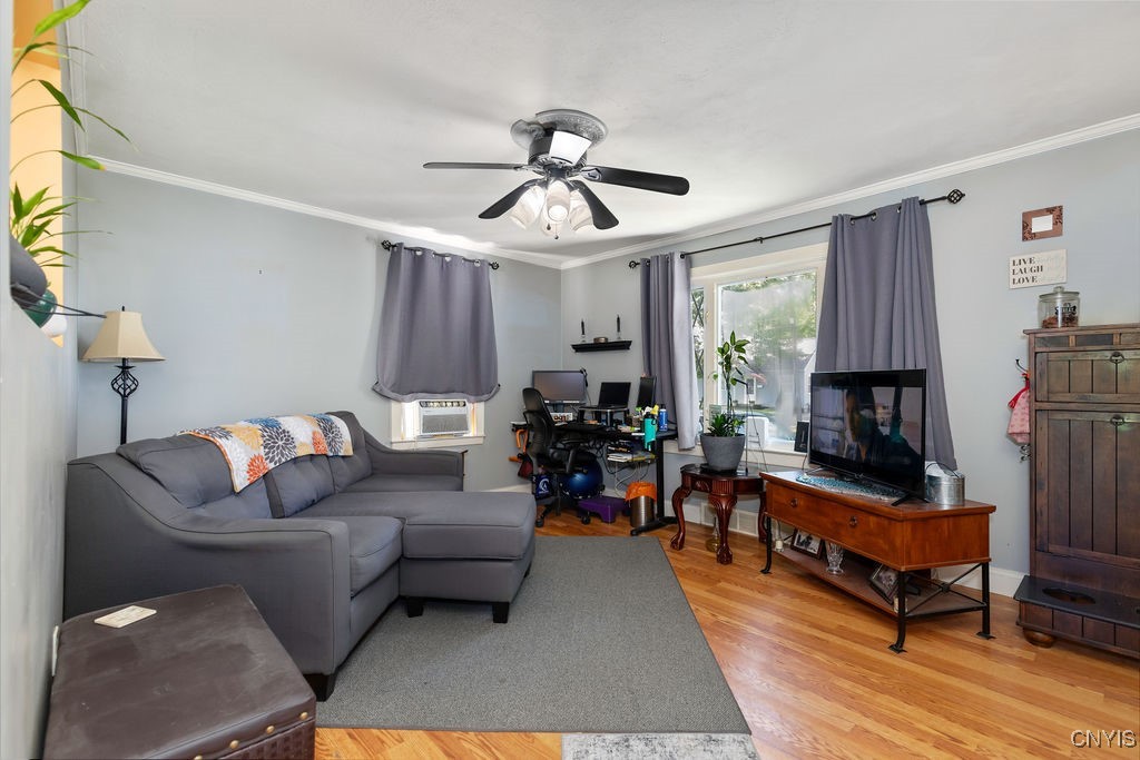 213 Roxann Avenue