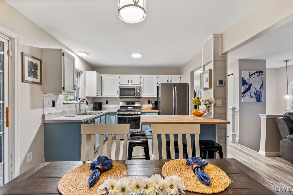 9418 Birch Tree Road