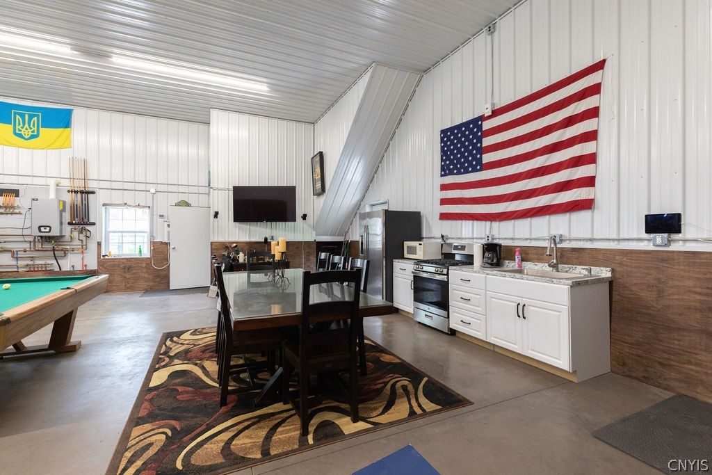 7649 Tuttle Road