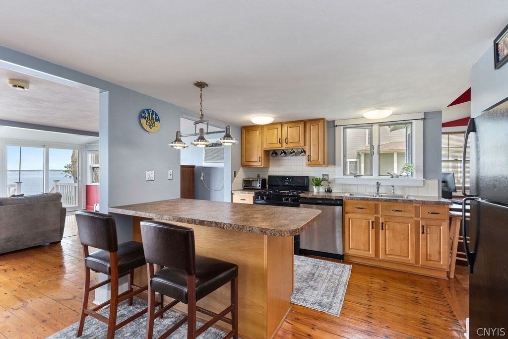 7649 Tuttle Road