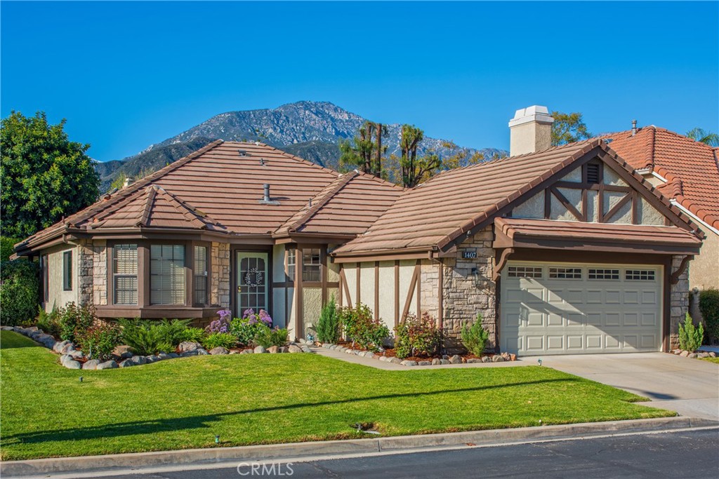 1407 Sunrise Circle N