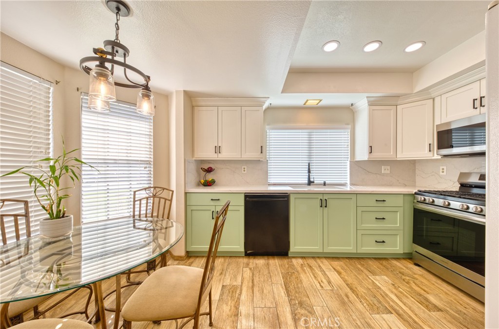 1407 Sunrise Circle N