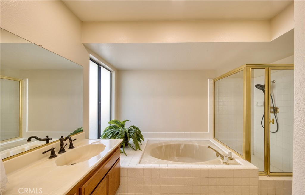 1407 Sunrise Circle N