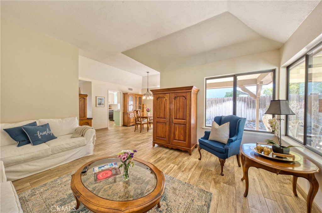 1407 Sunrise Circle N