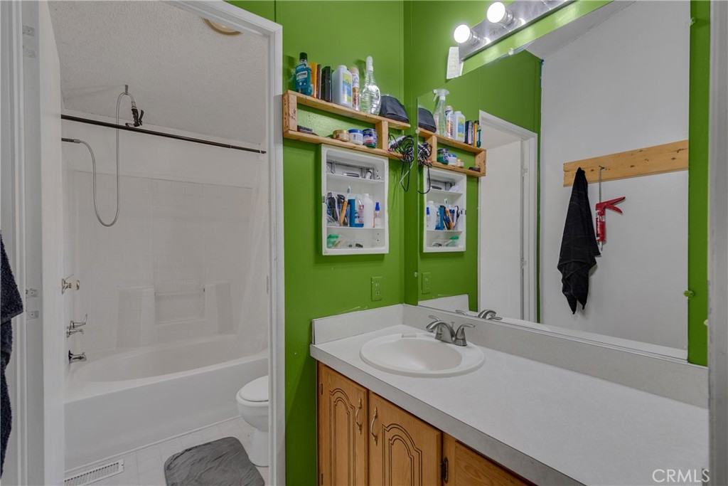 1855 Riverside Dr 264