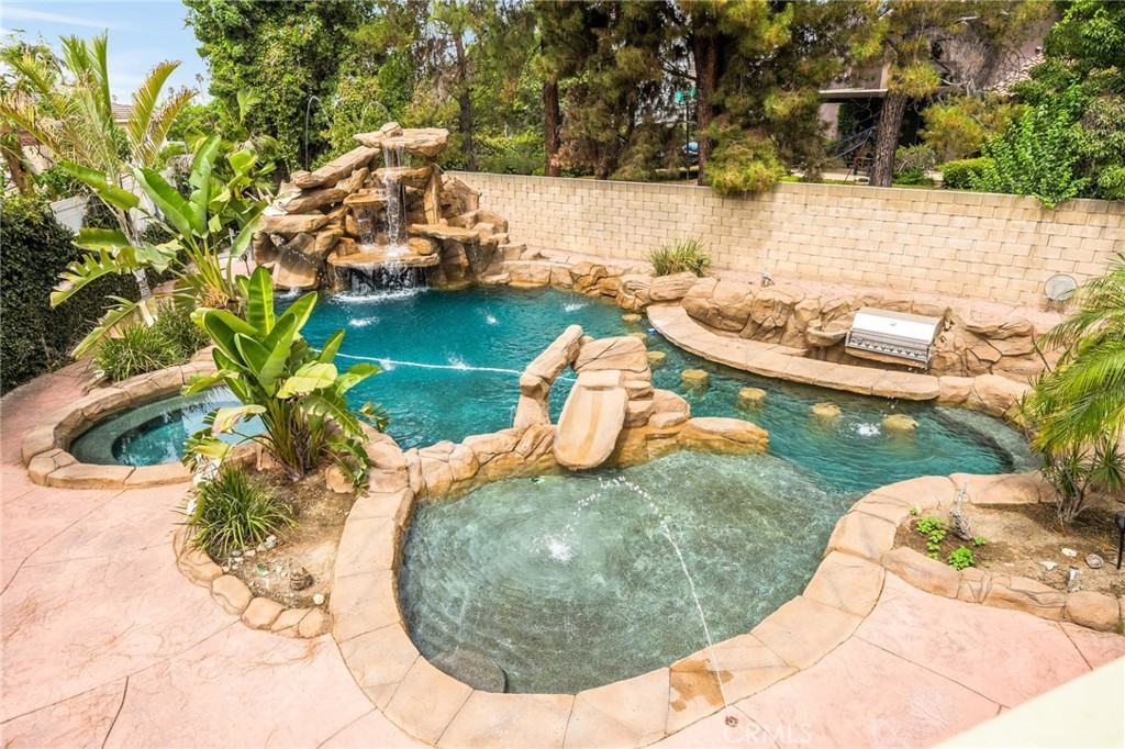 1753 Orangewood Avenue