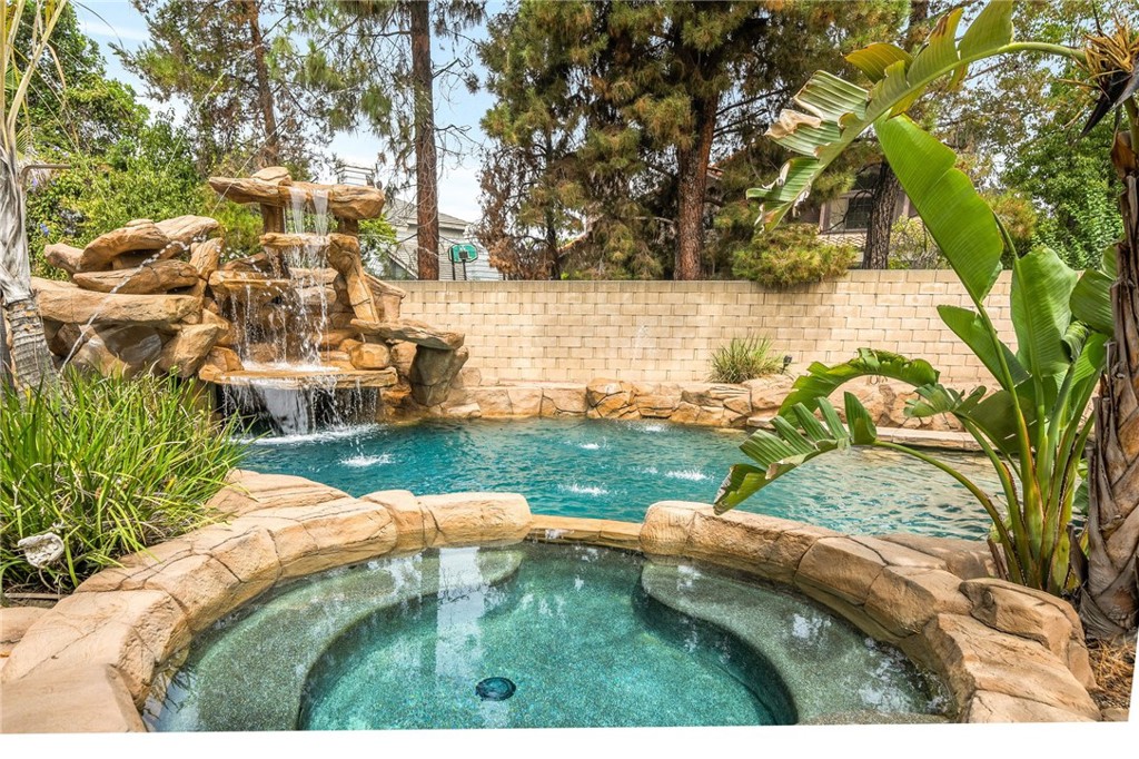 1753 Orangewood Avenue