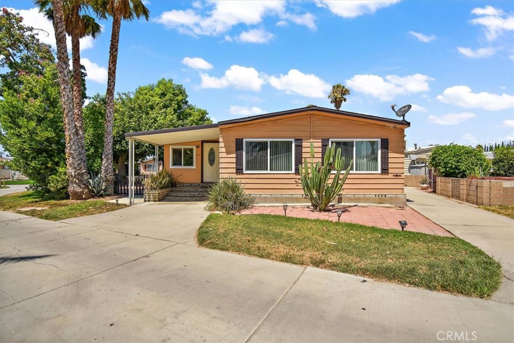 5800 Hamner Avenue 657