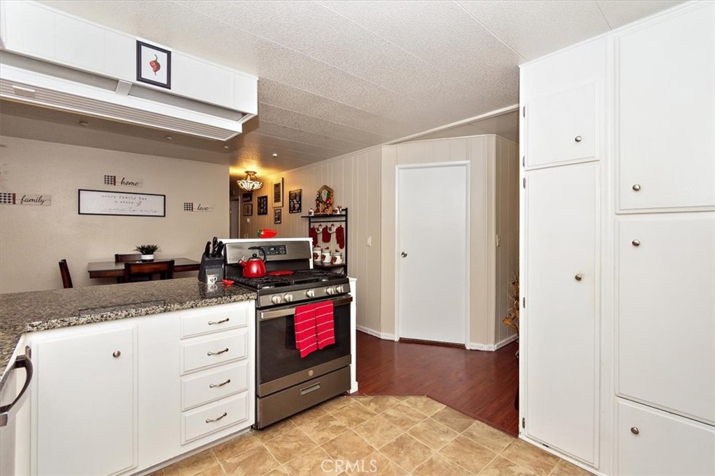 5800 Hamner Avenue 657