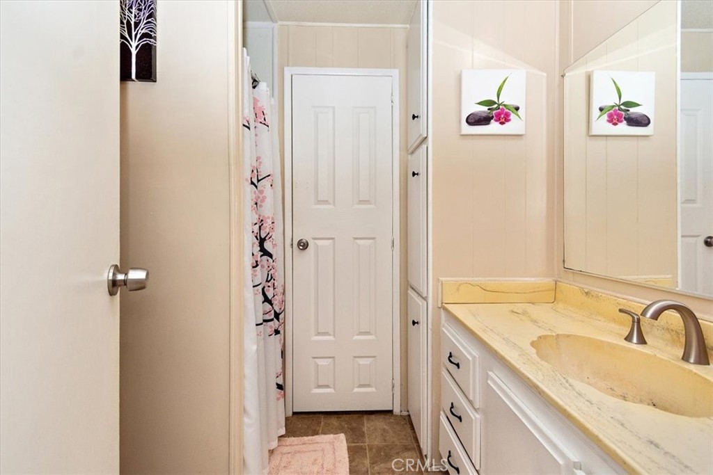 5800 Hamner Avenue 657