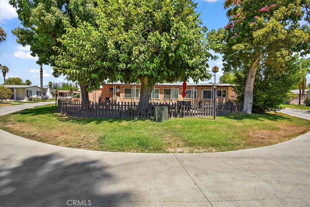 5800 Hamner Avenue 657