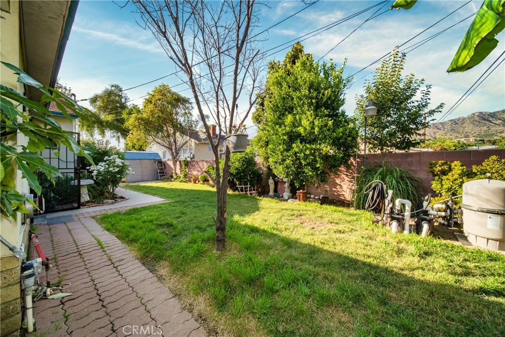 1012 N Pasadena Avenue