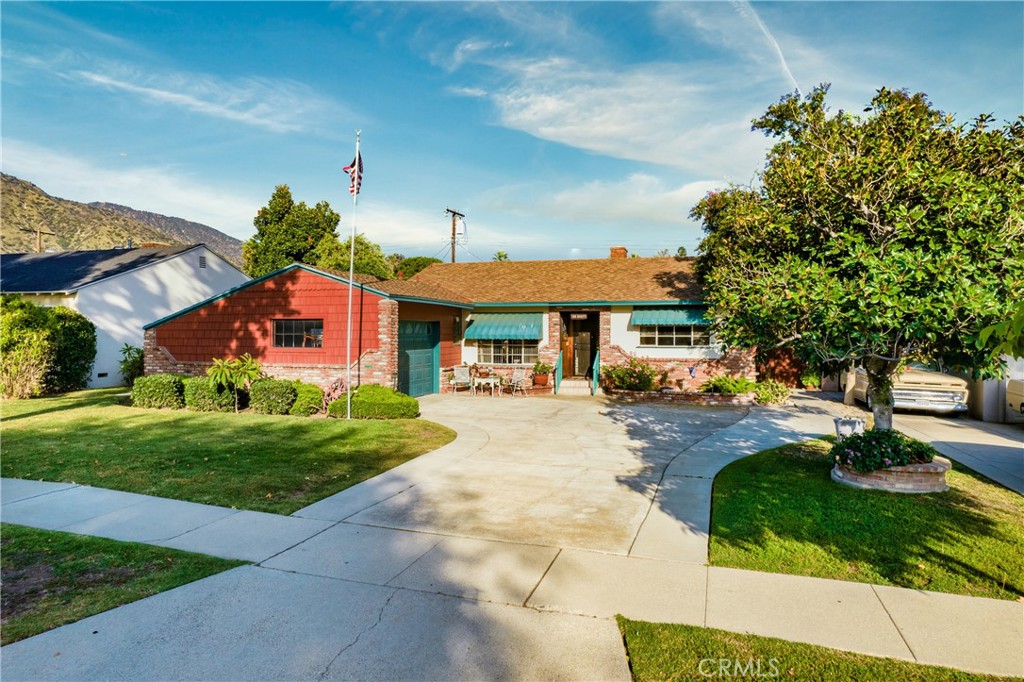 1012 N Pasadena Avenue