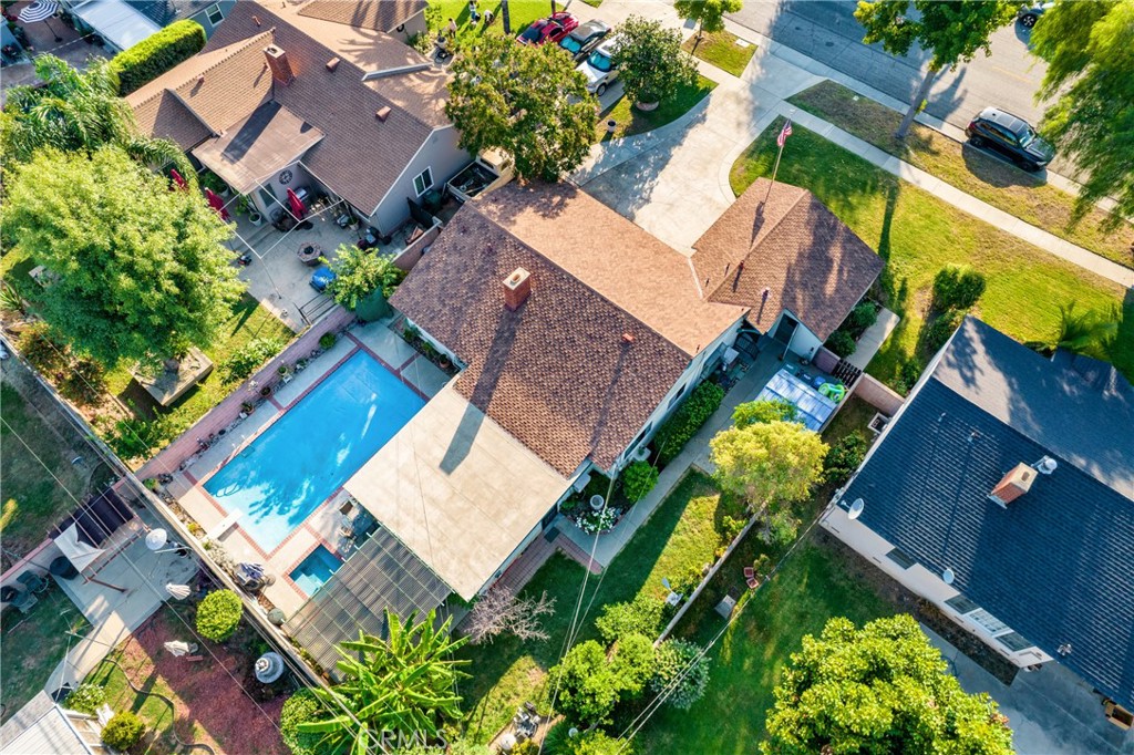 1012 N Pasadena Avenue