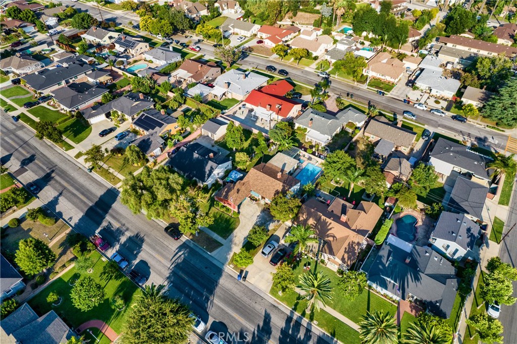 1012 N Pasadena Avenue