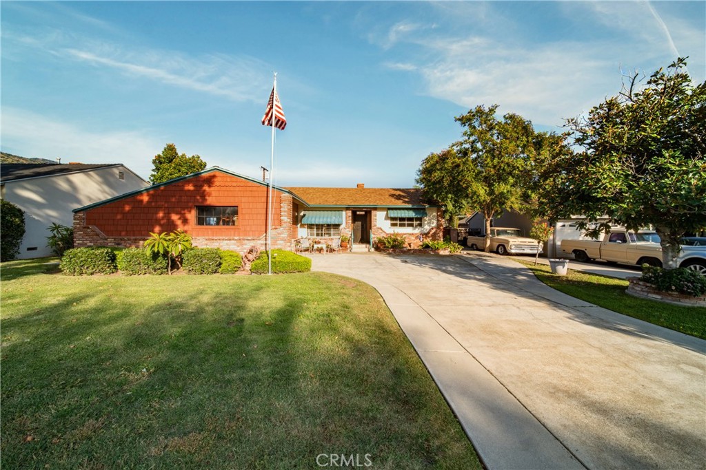 1012 N Pasadena Avenue