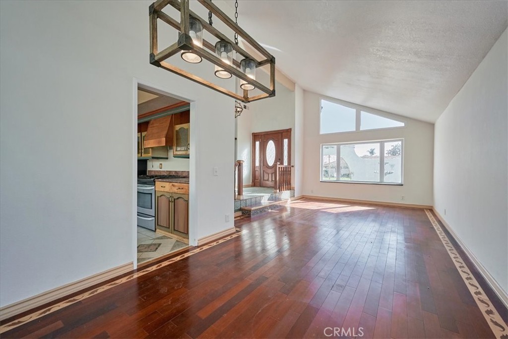 1355 Coronado Street